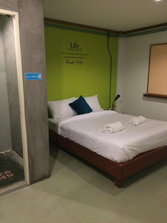 K2 Backpacker Hostel Khao Lak Phòng bức ảnh