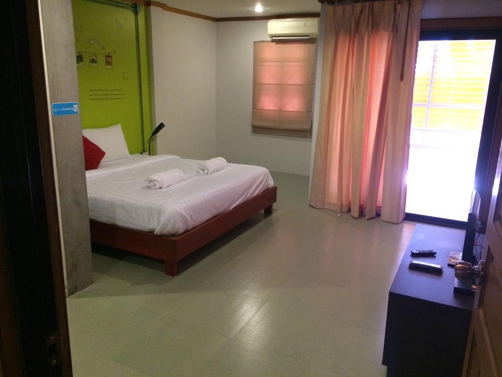 K2 Backpacker Hostel Khao Lak Phòng bức ảnh
