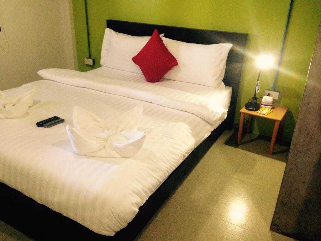 K2 Backpacker Hostel Khao Lak Phòng bức ảnh
